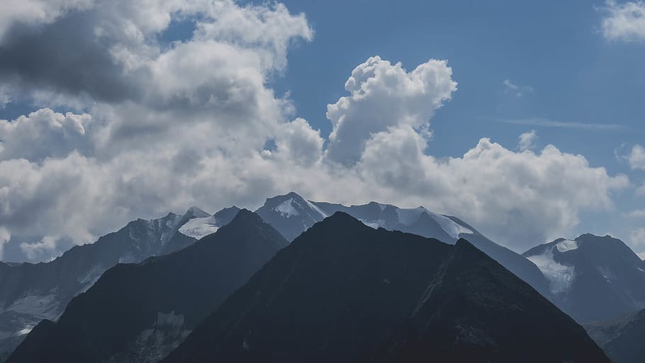 The Great Outdoors: Connecting Nature with Mental Health