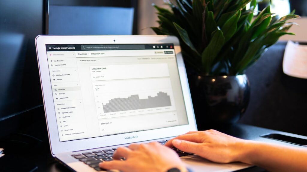 Debunking 5 Common SEO Myths: What Experts Say