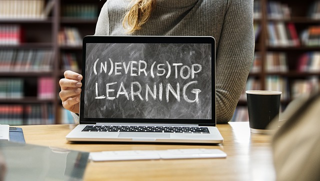 Exploring the World of Online Learning: Embracing Education in the Digital Age