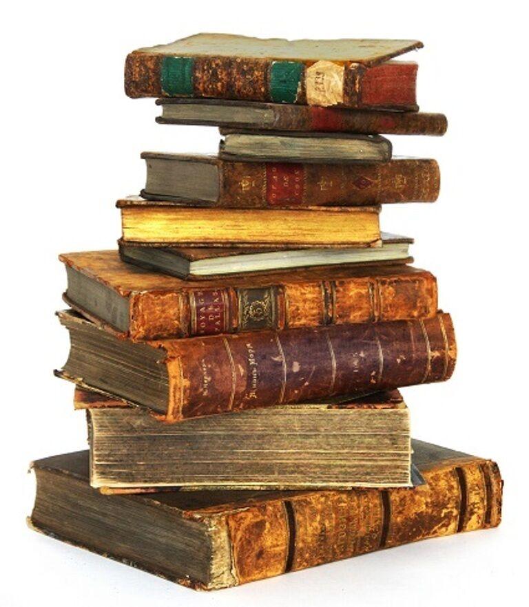 The Best Books to Read Before the Year Ends for Personal Growth