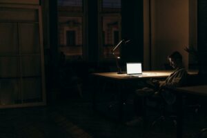 How to Stay Consistent with the Help of AI Apps