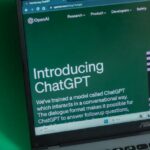 How to Use ChatGPT to Write Job-Winning Resumes