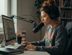 How Podcasters Are Using AI to Create Show Notes That Rank on Google