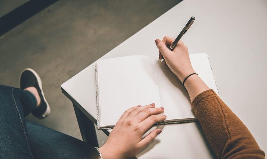 Using Natural Language Processing for Tailored Content Creation