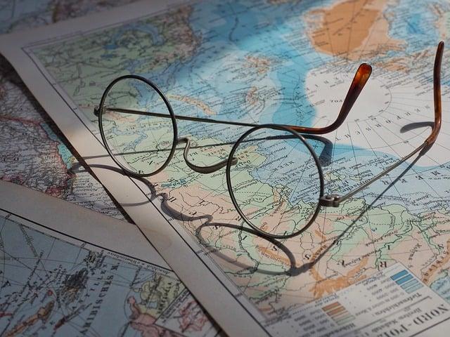 How Digital Nomads Use AI to Plan Trips and Save Money