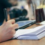 Best AI Tools for Writing Product Review Articles Faster