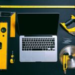 AI Tools That Help Beginner Bloggers Write Their First 20 Articles Faster