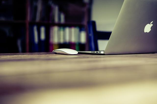 Analyzing Search Volume Metrics to Optimize Blog Title Selection