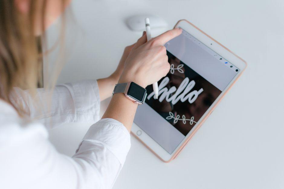 Performance Metrics and User Feedback on Signing Speed and Accuracy