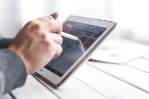 The 6 Best Electronic Signature Apps for a Paperless Office